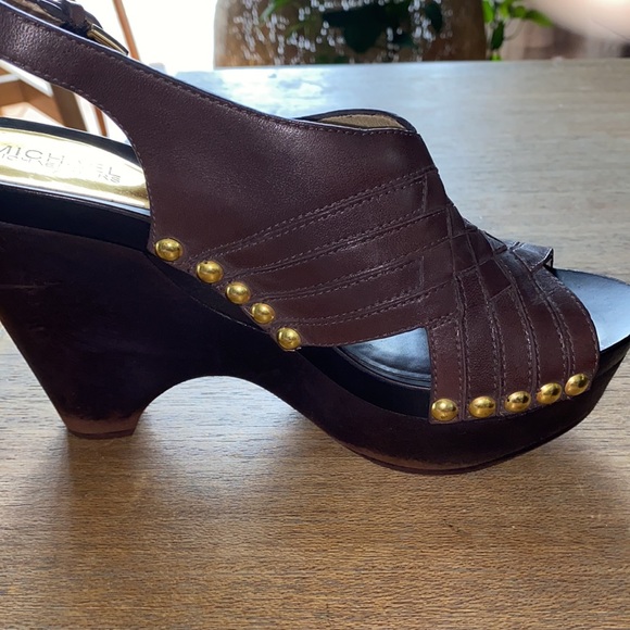 Beautiful leather Michael Kors sandals size 9! - Picture 11 of 11